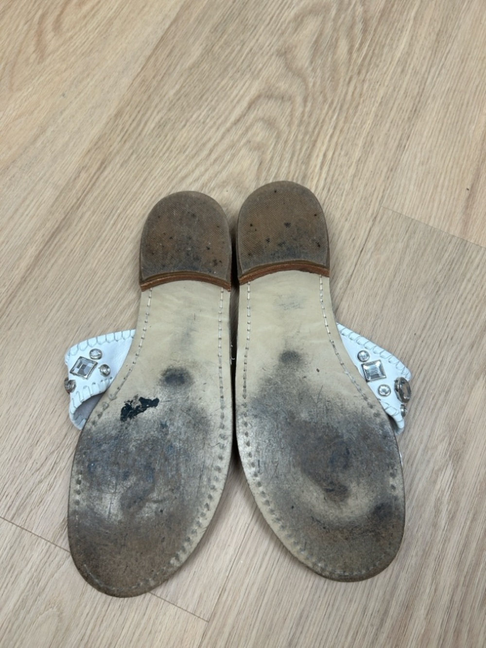 Jack Rogers Leather Jeweled Crystal Thong Sandals 9 - Picture 3 of 5